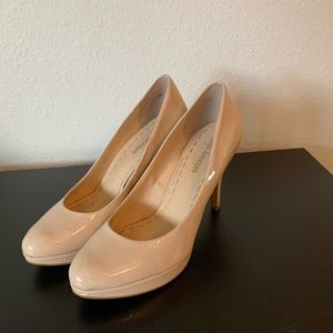 Enzo Nude Pumps